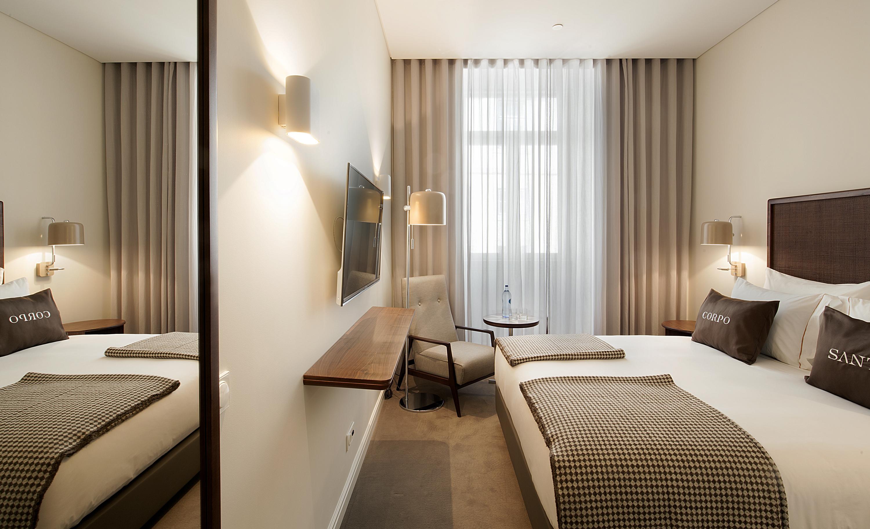 Corpo Santo Lisbon Historical Hotel Exterior photo A room at the hotel
